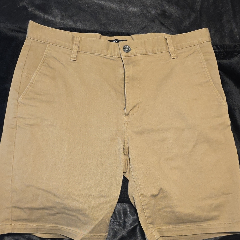 RVCA Men's Khaki Flat-Front Cotton Shorts